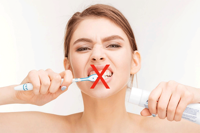 Vệ sinh răng miệng không đúng cách